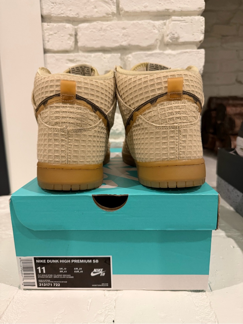 Nike Dunk High Premium SB - Picture 2 of 7